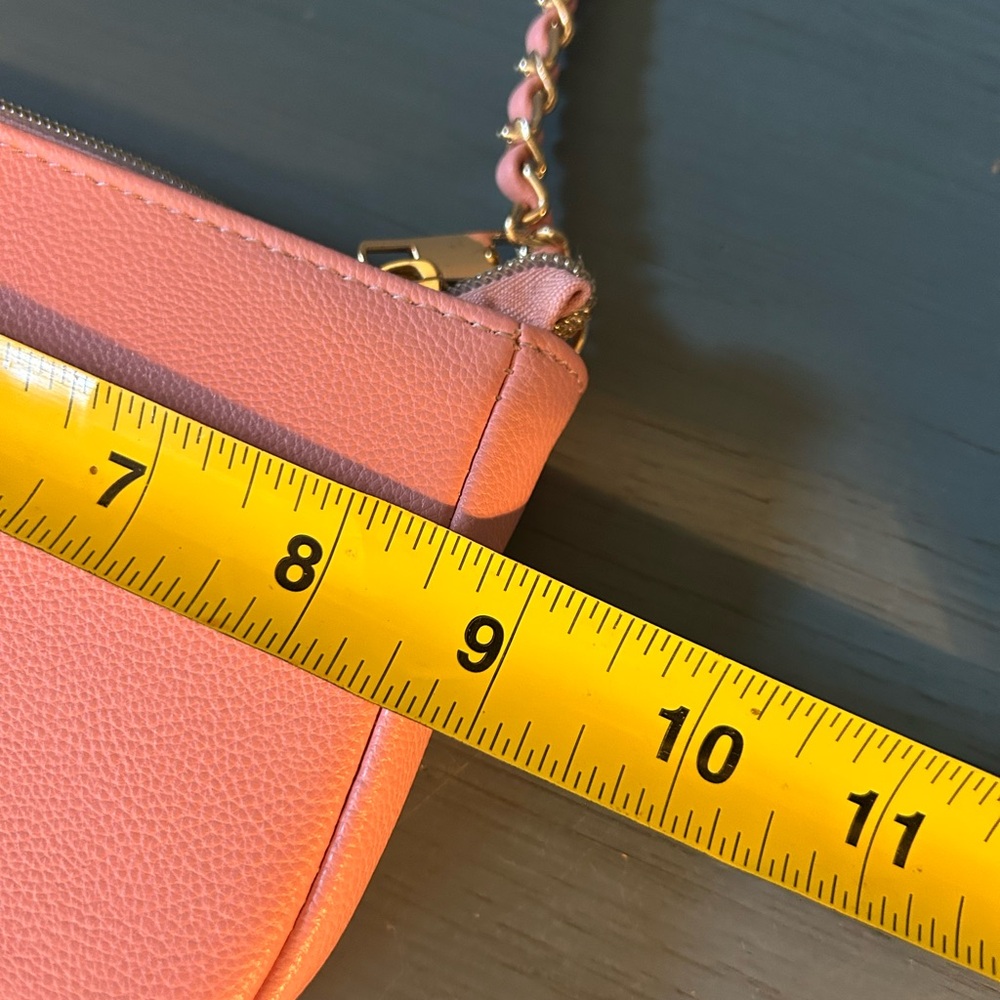 Forever 21 Pink Shoulder Bag with Gold Chain - Picture 4 of 6